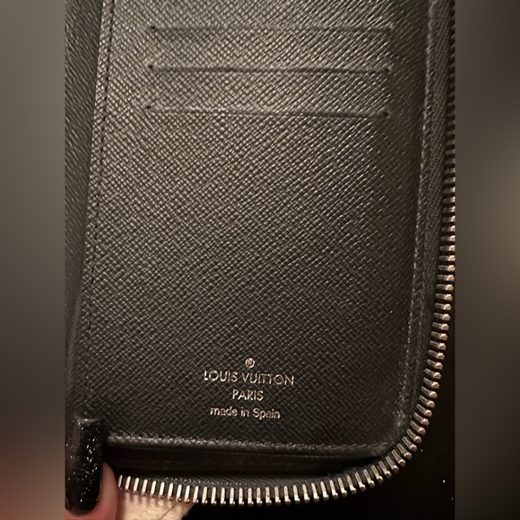 Louis Vuitton Damier Graphite wallet - Picture 8 of 8